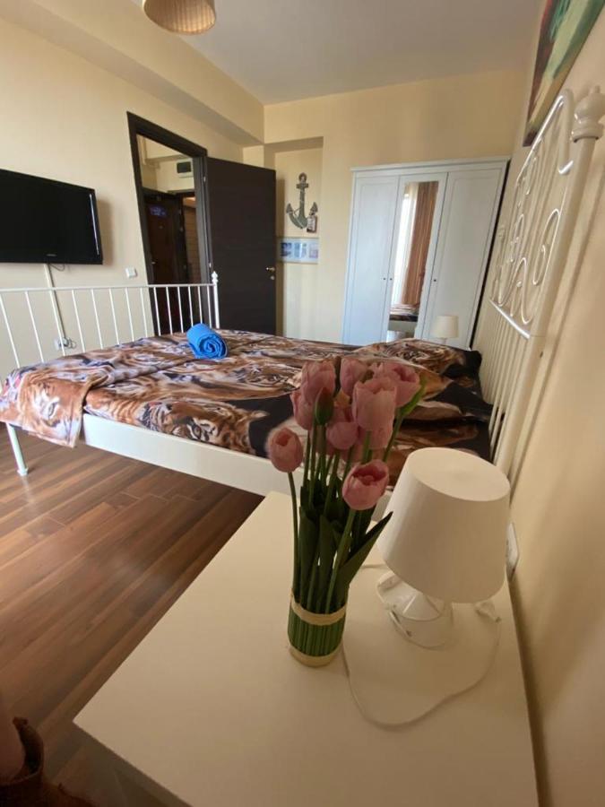 Apartament Summerland La Malul Marii Negre Mamaia Exterior photo